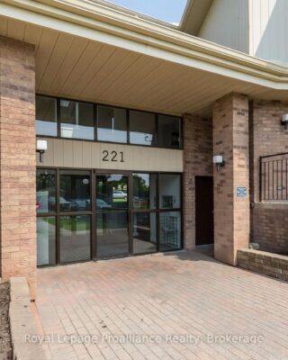307b – 221 North Park Street, Belleville