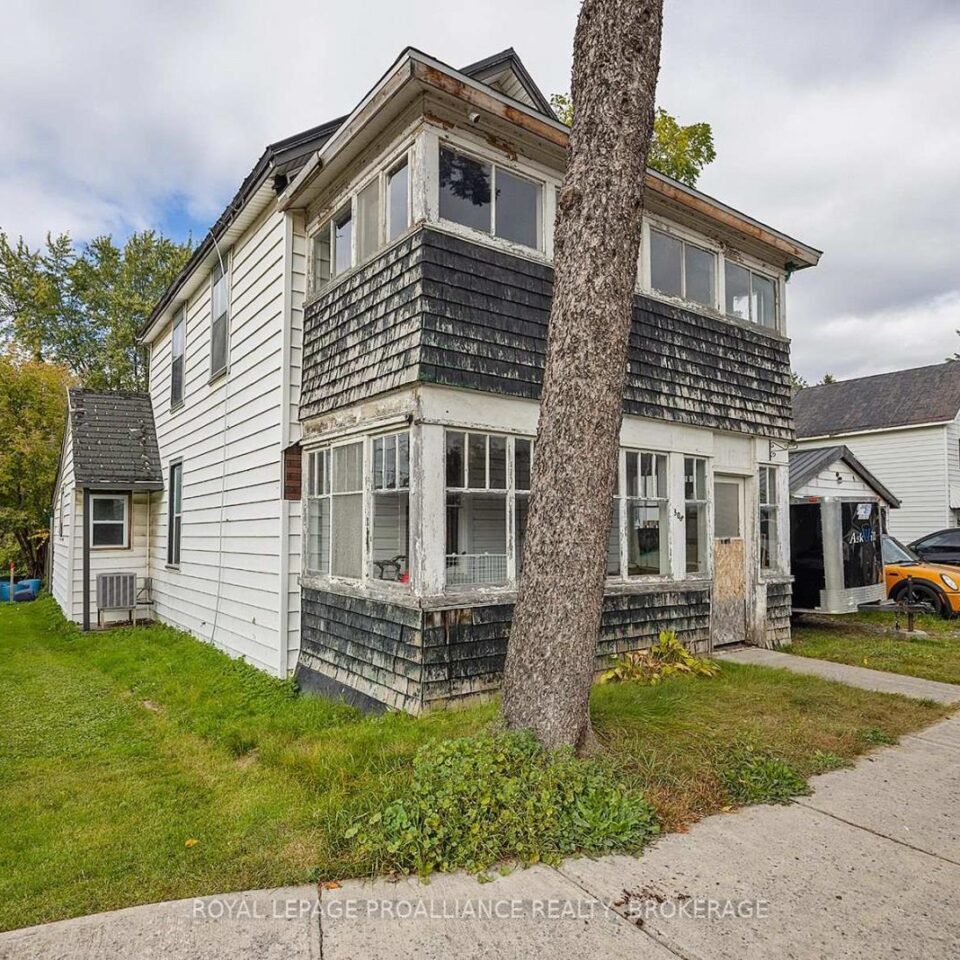 308 Brock Street, Gananoque