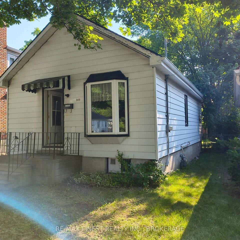 309 College Street, Kingston