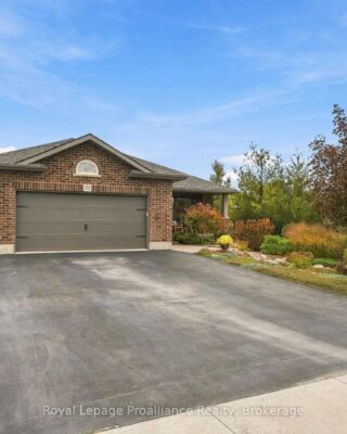 31 Ambrosia Terrace, Quinte West