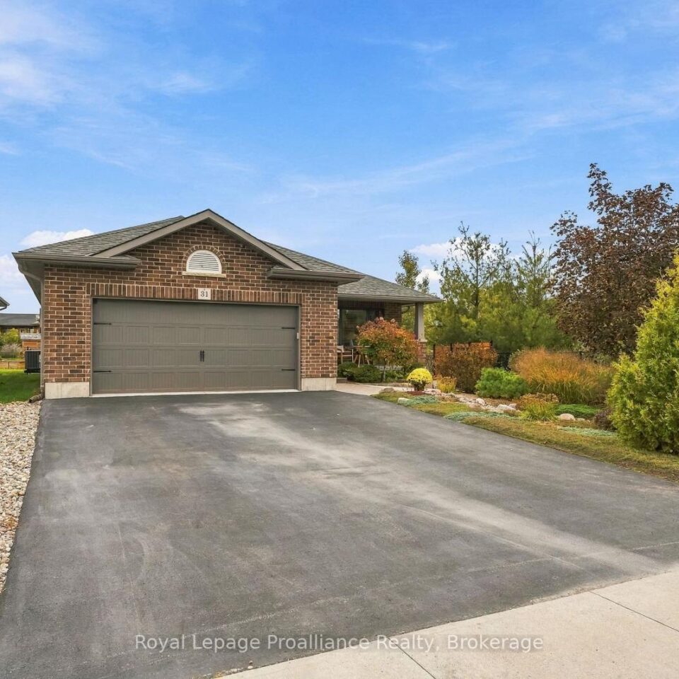31 Ambrosia Terrace, Quinte West