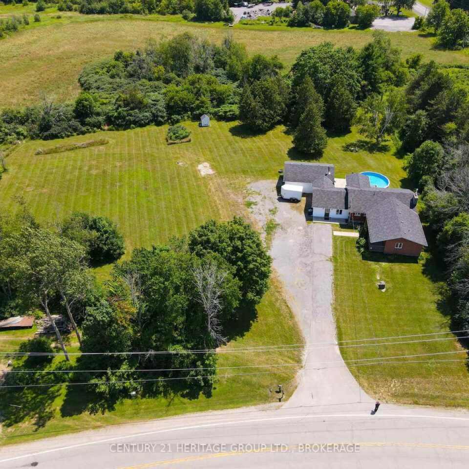 31 Station Road, Front Of Leeds & Seeleys Bay