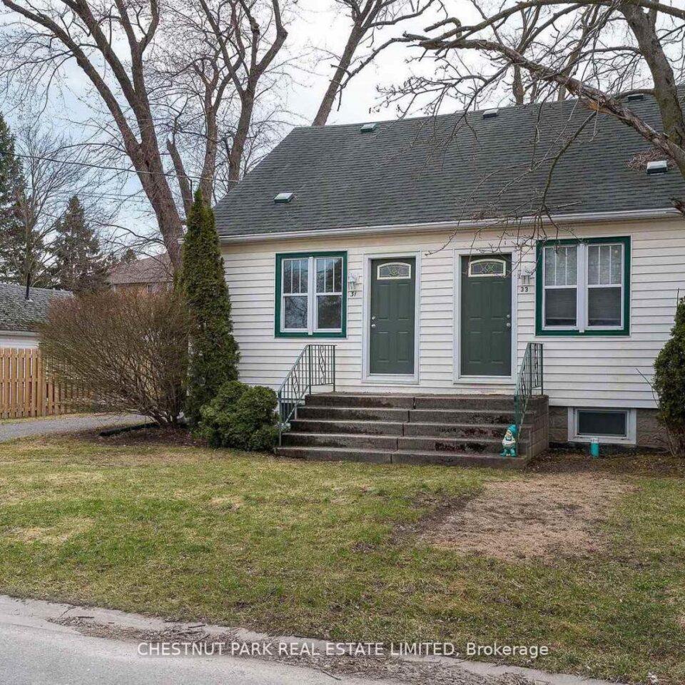 31 Washburn Street, Prince Edward County