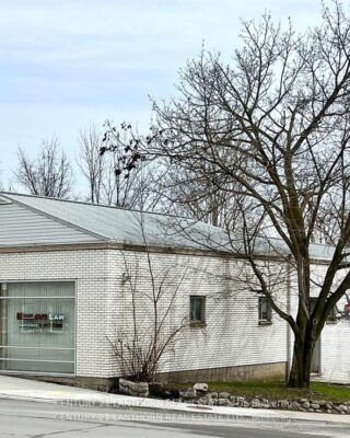 316 Picton Main Street, Prince Edward County