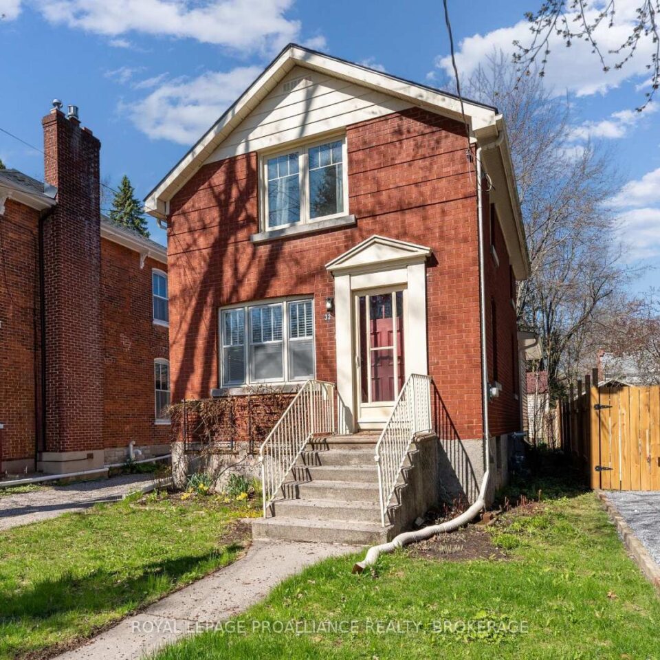 32 Livingston Avenue, Kingston