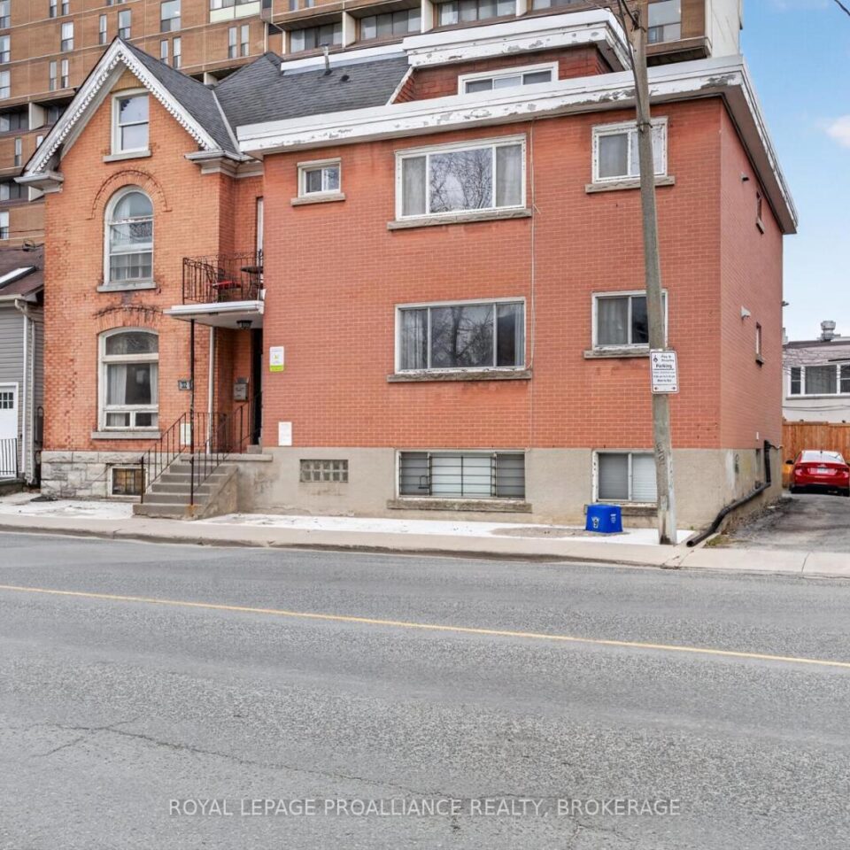 322 Queen Street, Kingston