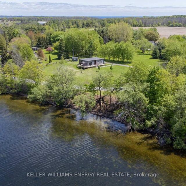 326 Cressy Bayside Road, Prince Edward County