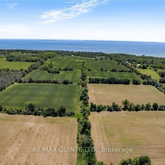 3292 County Road 8, Prince Edward County