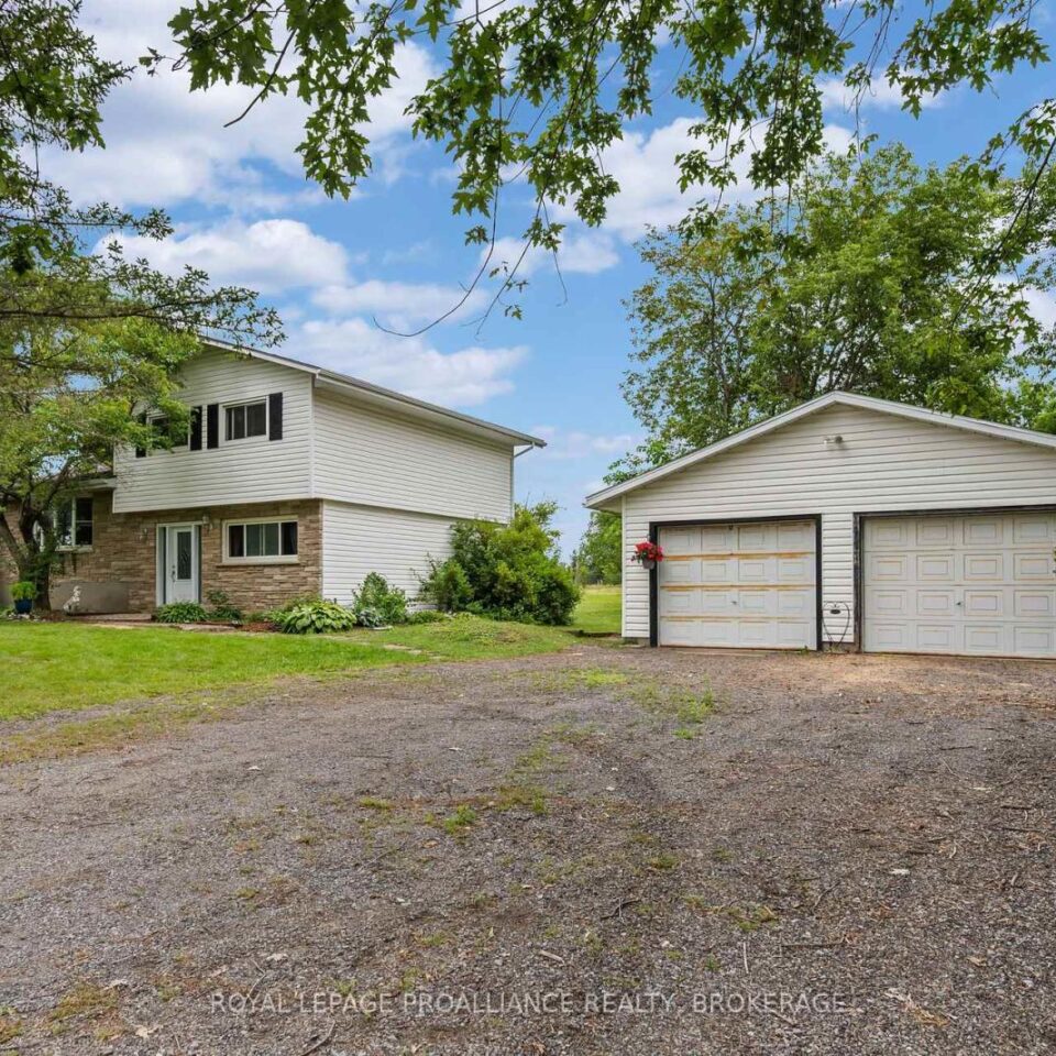 3298 Perth Road, South Frontenac