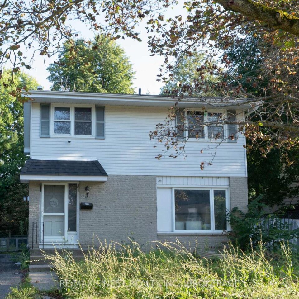 33 Calderwood Drive, Kingston