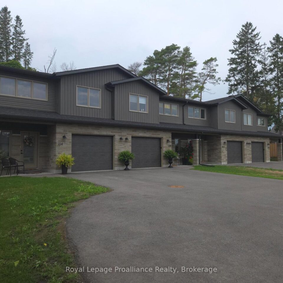 33 Huffman Road, Quinte West