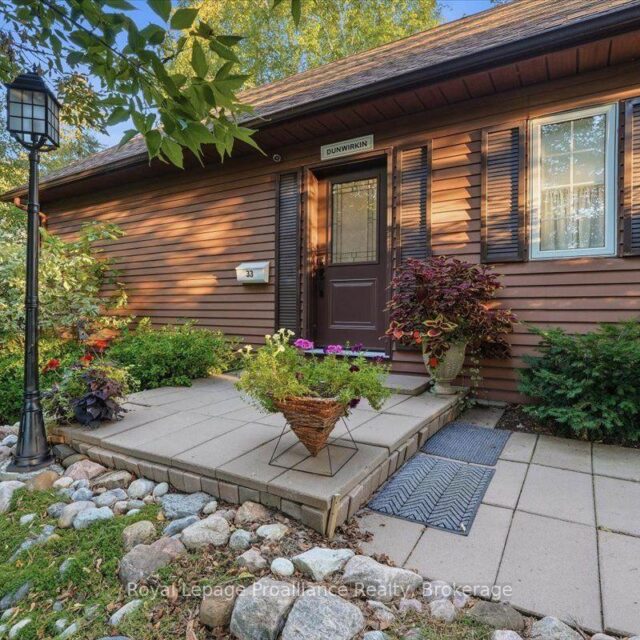 33 Lesley Drive, Belleville