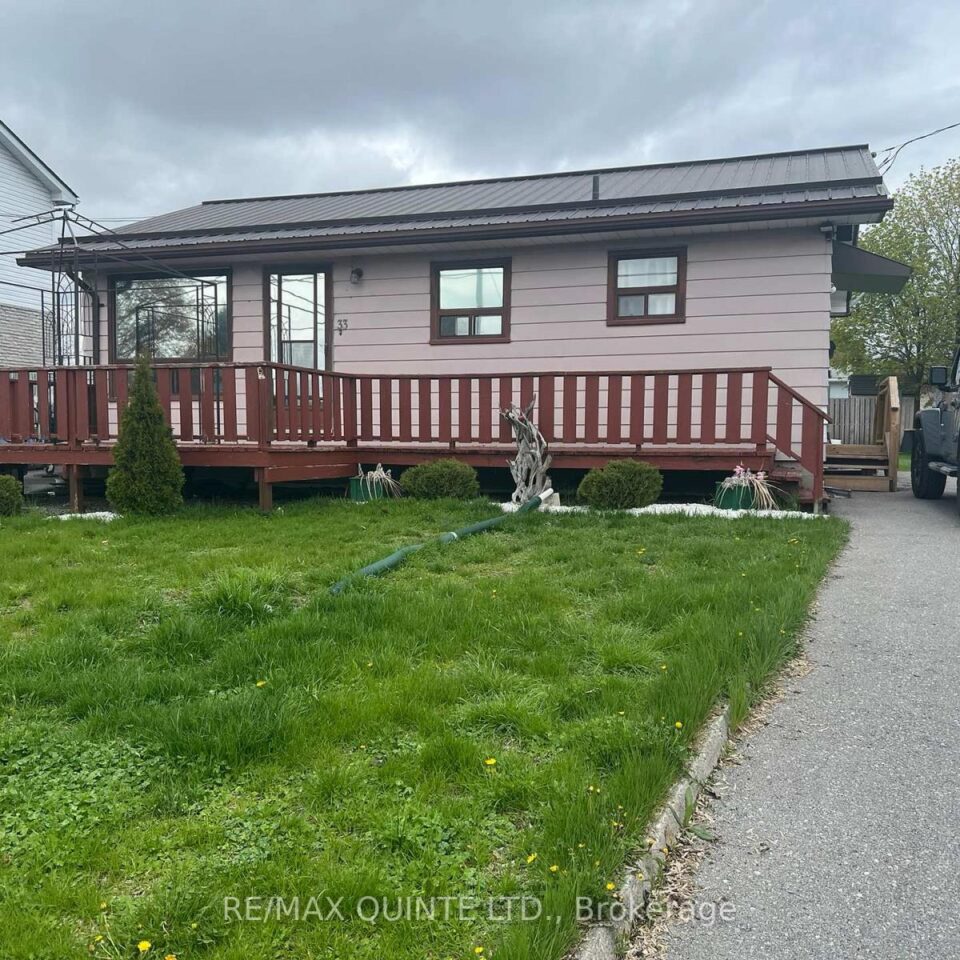 33 Ramsay Avenue, Quinte West