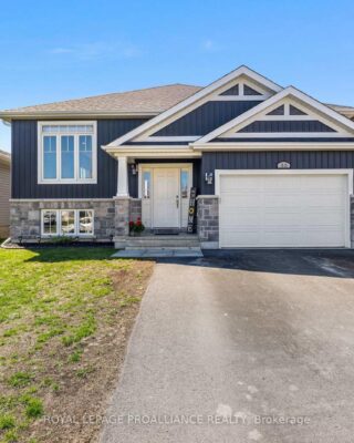 33 Redwood Drive, Belleville