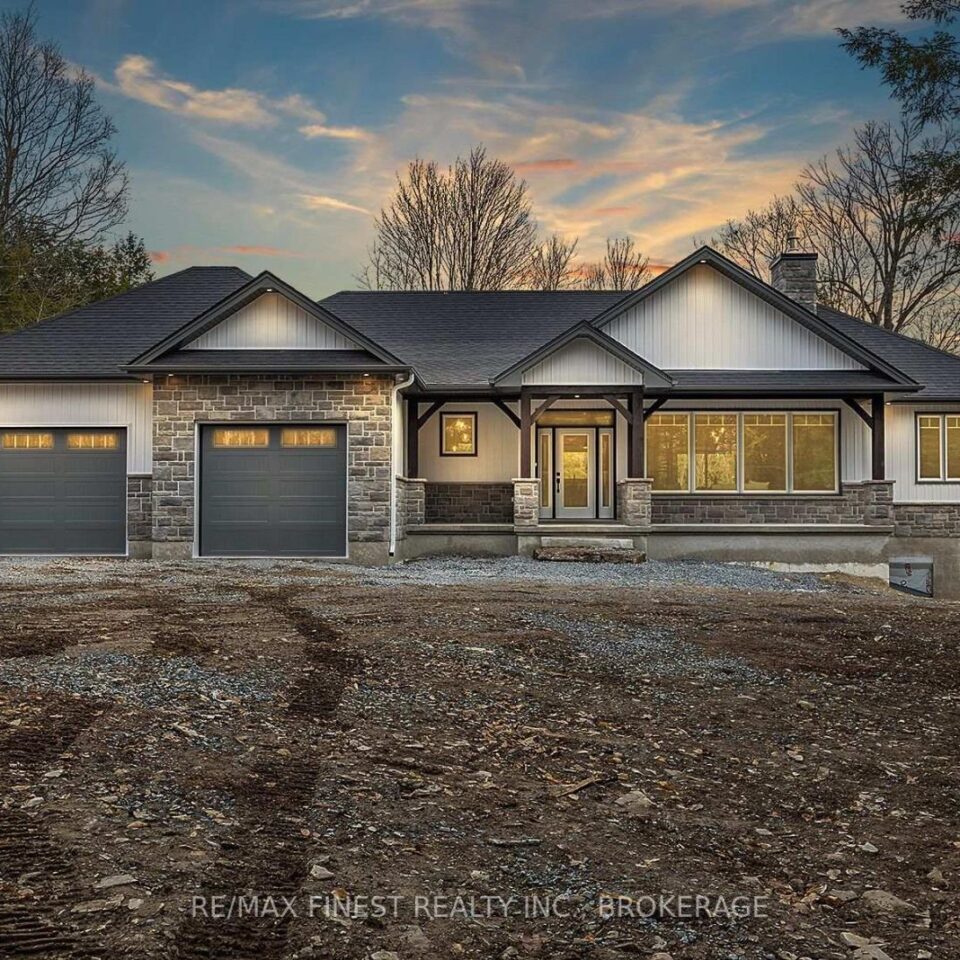 3344 Holleford Road, Frontenac