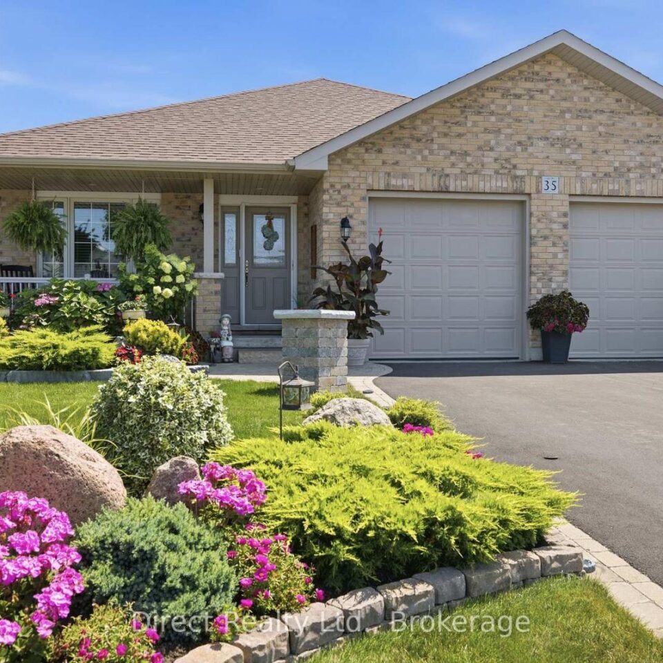 35 Hummingbird Drive, Belleville
