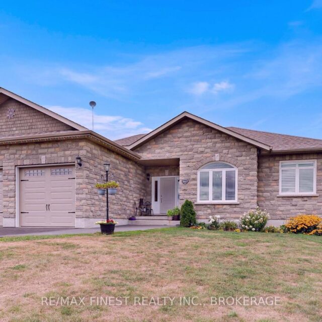 3527 Battersea Road, Frontenac (frontenac South)