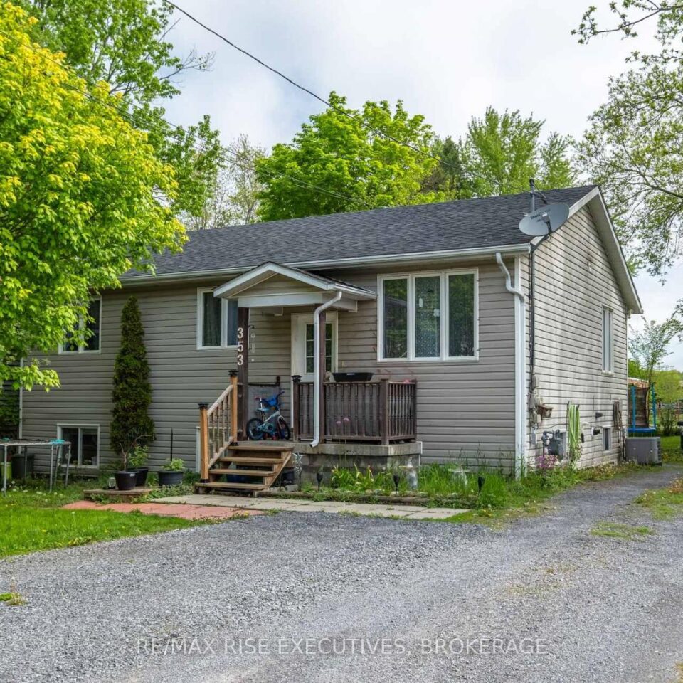 353 Charles Street, Gananoque