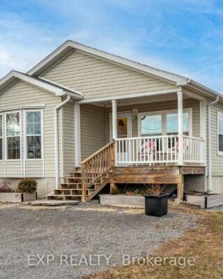 3589 County Road 8, Prince Edward County