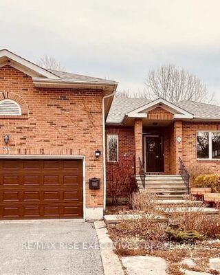 36 Kenwoods Circle, Kingston