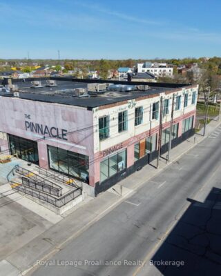 360 Pinnacle Street, Belleville