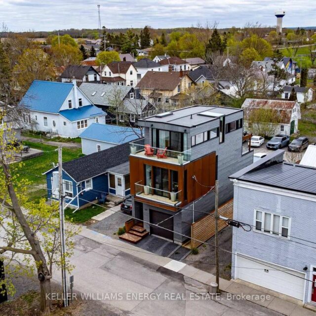 37 West Street, Prince Edward County