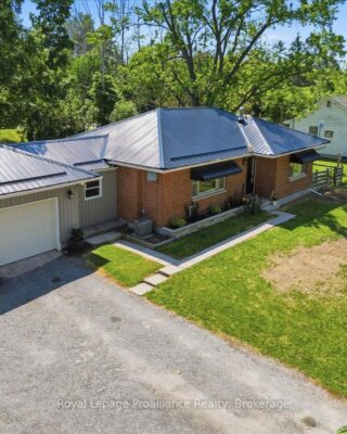 3798 Highway 37, Belleville