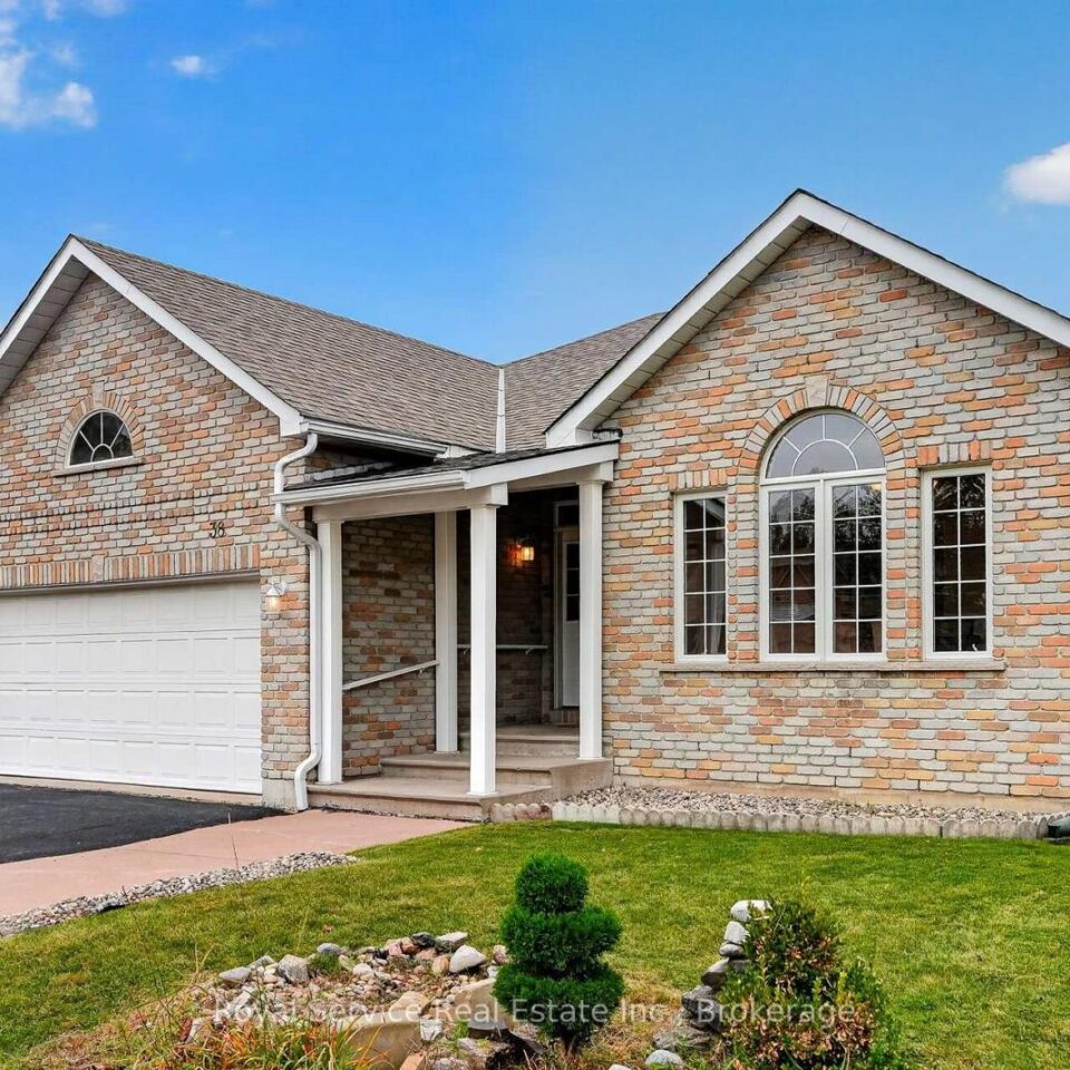 38 Finch Drive, Belleville