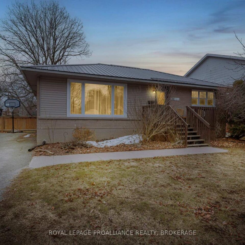 386 Mcewen Drive, Kingston