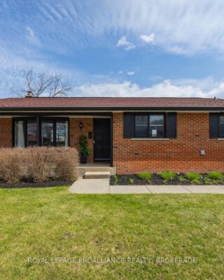 39 Howard Crescent, Kingston