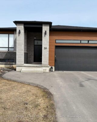 39 Schmidt Way, Quinte West