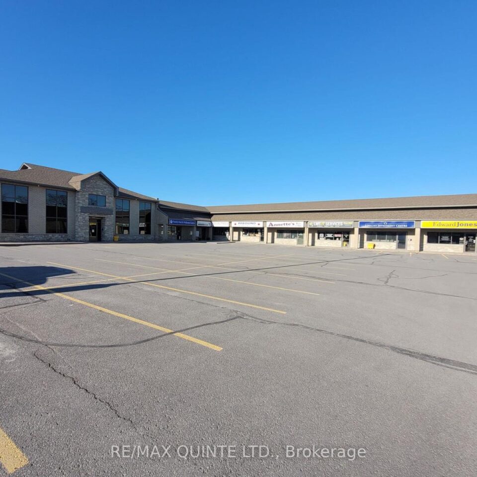 393 Sidney Street, Belleville