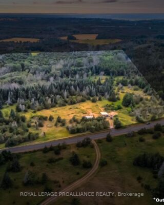 3947 County Road 8, Prince Edward County