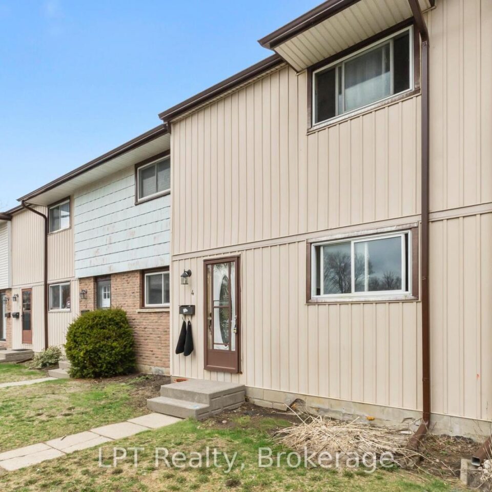 4 – 4 Tiffany Place, Quinte West