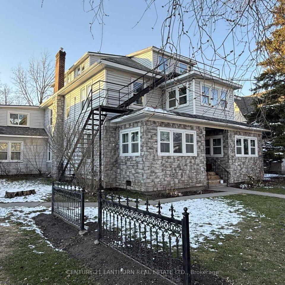 4 – 47 King Street, Prince Edward County