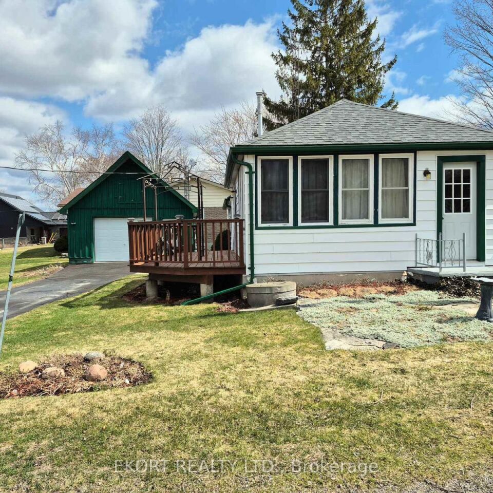 40 Demille Street, Prince Edward County