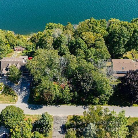 40 Riverside Drive, Kingston