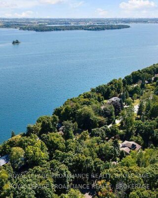 40 Riverside Drive, Kingston