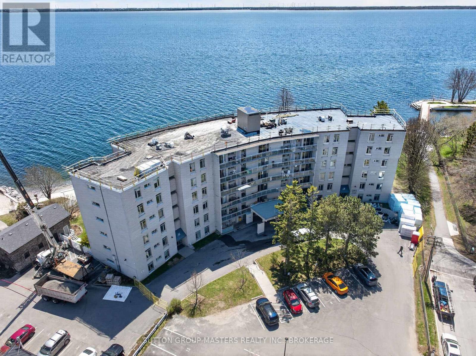 401 – 1 Mowat Avenue, Kingston