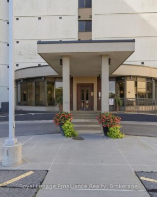 401 – 2 South Front Street, Belleville