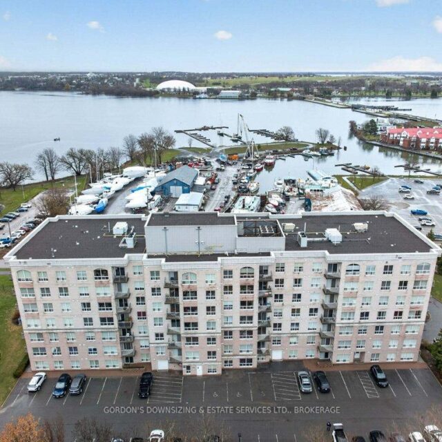 401 – 350 Wellington Street, Kingston