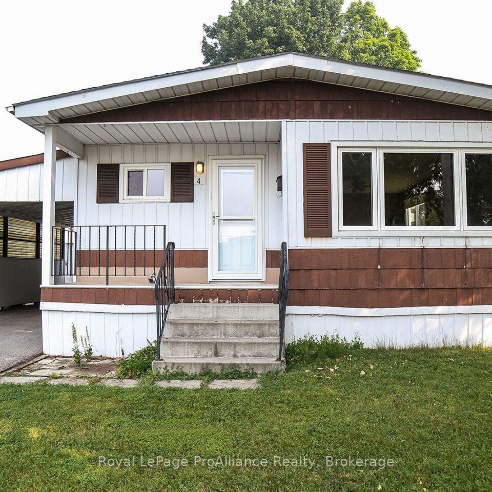 401 – 4 Dove Lane, Quinte West