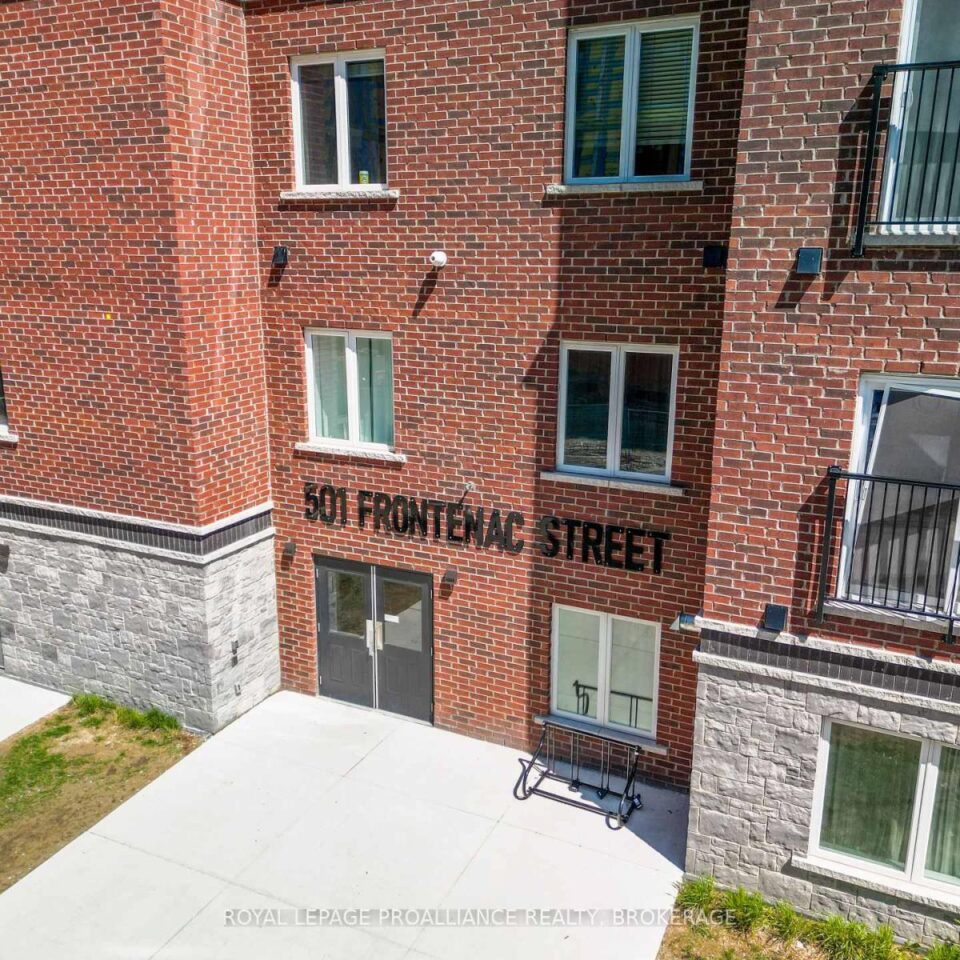 402 – 501 Frontenac Street, Kingston