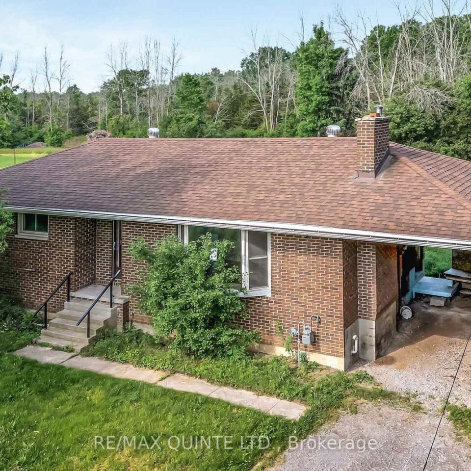 403 Whites Road, Quinte West