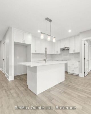 405 – 17 Cleave Avenue, Prince Edward County