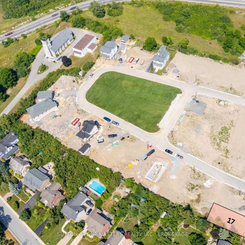 405 Wellington Street, Kingston