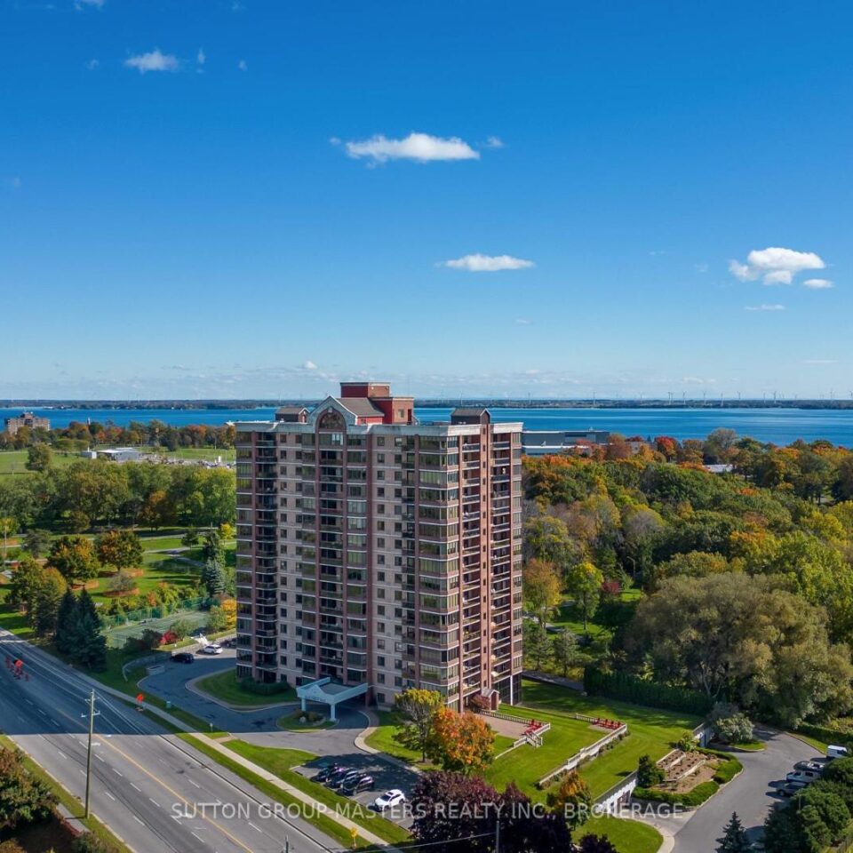 406 – 1000 King Street W, Kingston