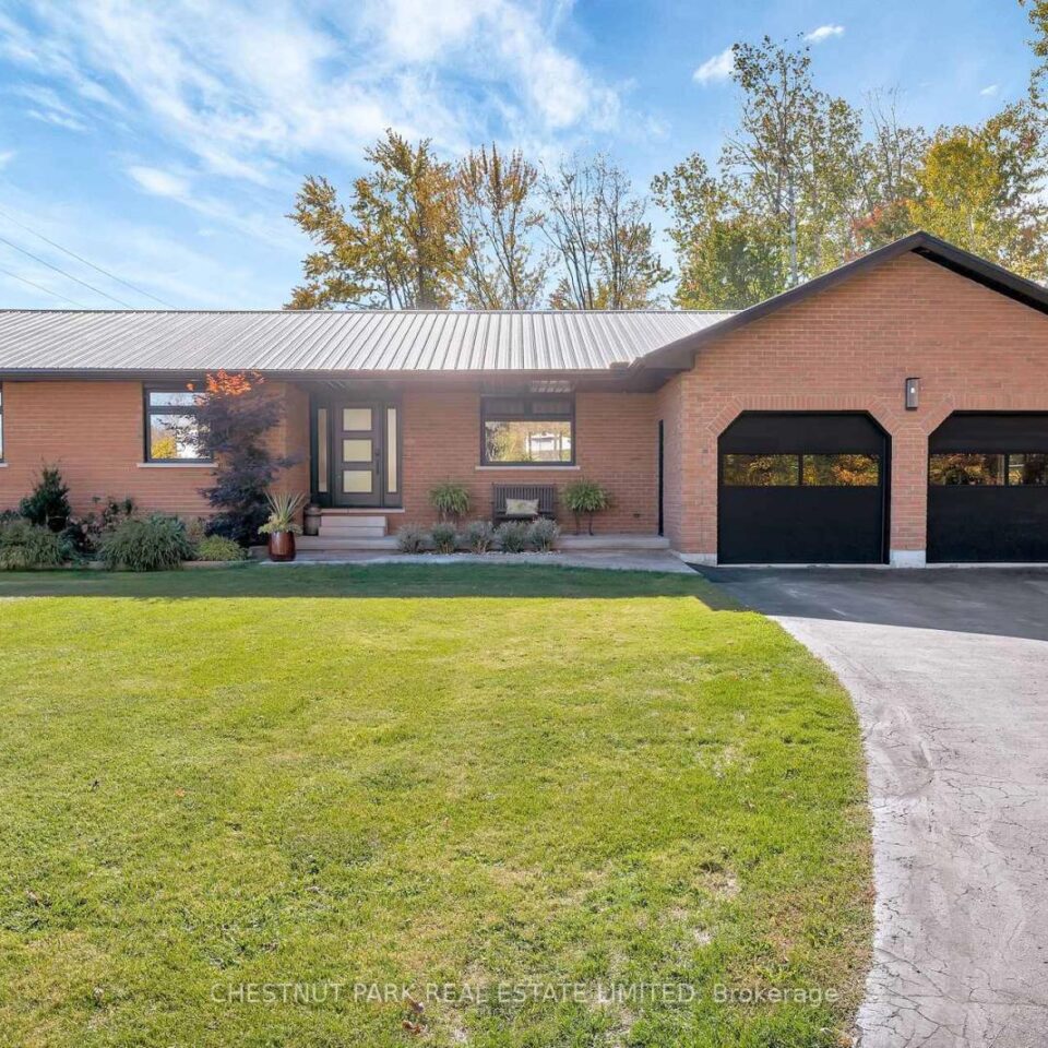 407 County Road 4, Prince Edward County