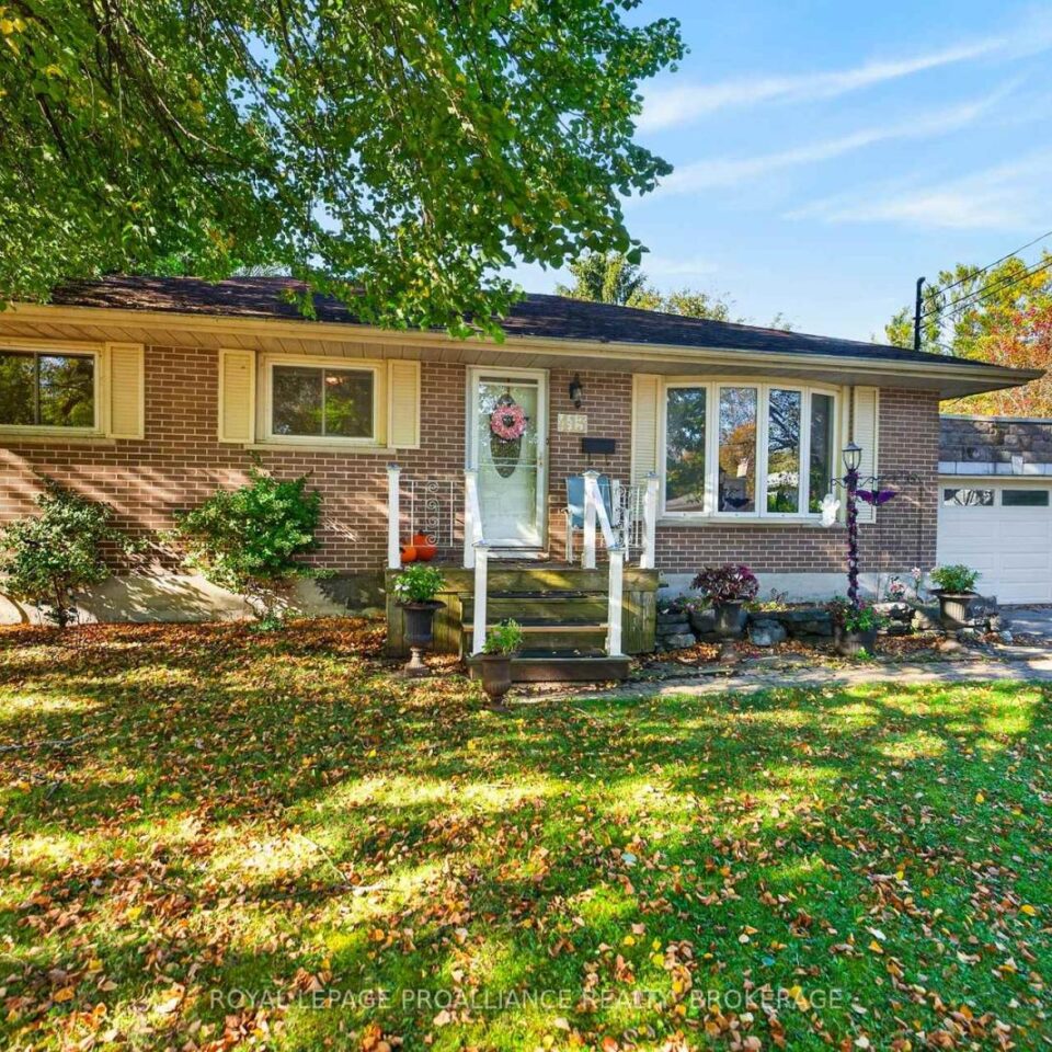413 Maple Ridge Drive, Kingston