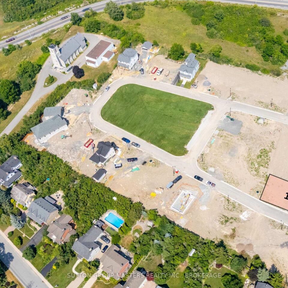 415 Wellington Street, Kingston